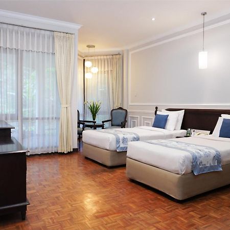 Puteri Gunung Hotel Lembang Extérieur photo