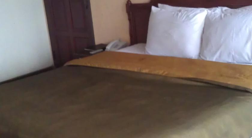 Puteri Gunung Hotel Lembang Extérieur photo
