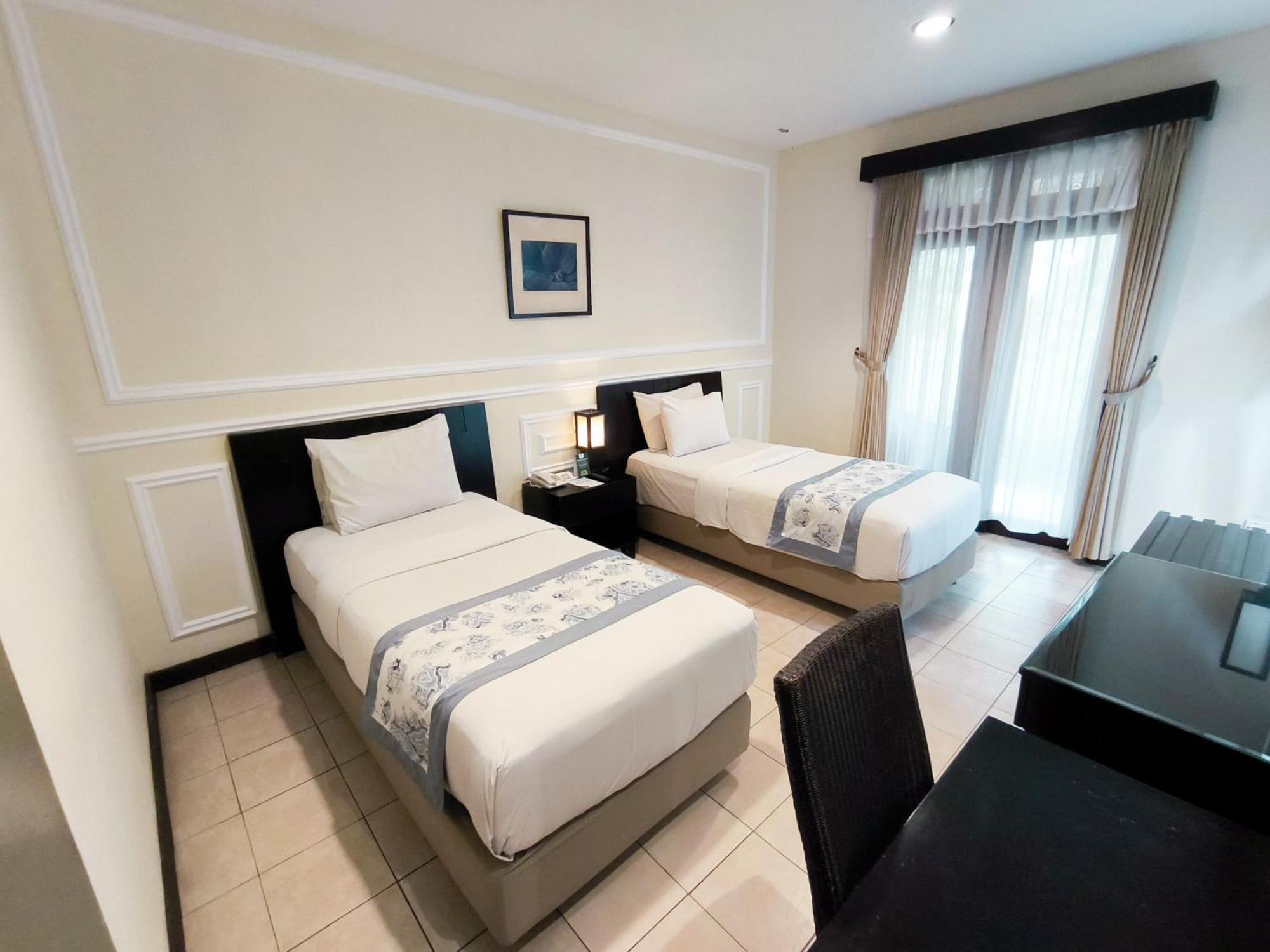 Puteri Gunung Hotel Lembang Extérieur photo