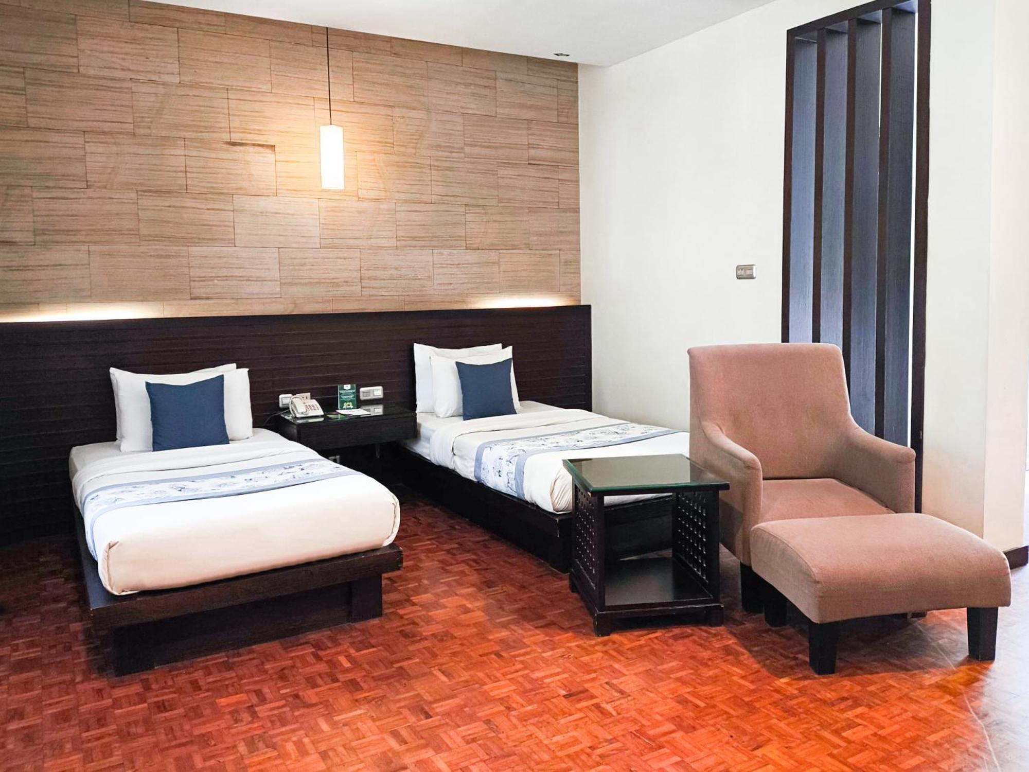 Puteri Gunung Hotel Lembang Extérieur photo