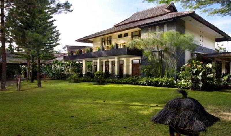 Puteri Gunung Hotel Lembang Extérieur photo