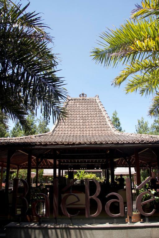 Puteri Gunung Hotel Lembang Extérieur photo